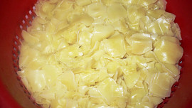 Zapečené těstoviny s rajčatovo žampionovou omáčkou