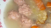 Zimní polévka se šťávou z kyselého zelí