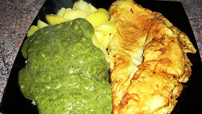 Kuřecí maso v omeletě se špenátem