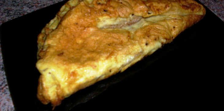 Kuřecí maso v omeletě se špenátem
