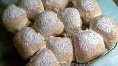 Kynuté buchty, plněné marmeládou