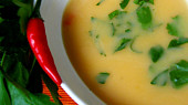 Polévka ze sladkých brambor  / batátů /s kokosovým mlékem