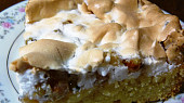 Sněhový rybízový koláč