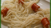 Špagetové vlasatice s přelivem