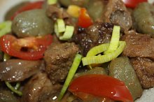 Špenátové gnocchi s hlívou a masem