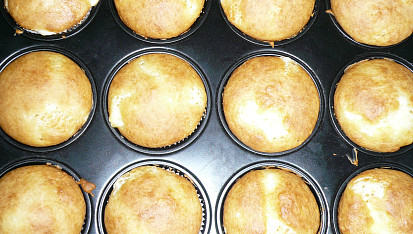 Třešničkové muffinky