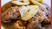 Vepřové kotlety s jablky, z kuřecího masa