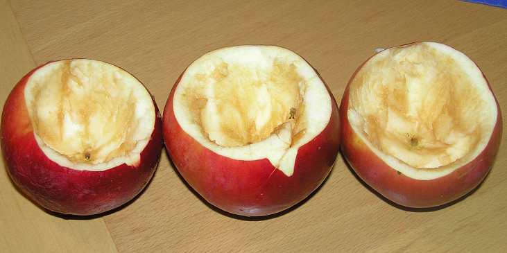 Zapečená jablka