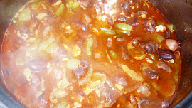 Bobový hrnec s ačokčou ( s paprikou )