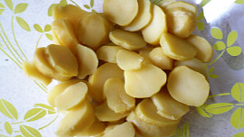 Bramborový salát s tuňákem