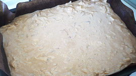 Buchta s jablky od babičky