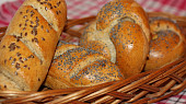 Celozrnné housky (Celozrnné housky)