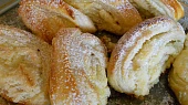 Gata - drobenkový závin