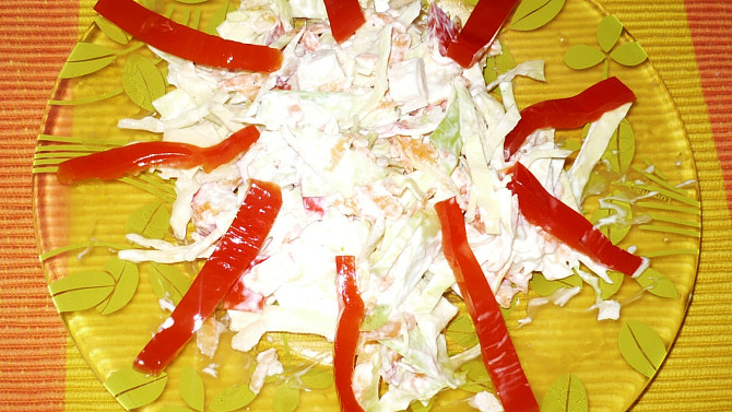 Jablkovo "krabový" coleslaw