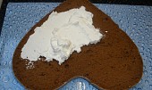 Kakaový olejový korpus na dort (uvnitř, krásně nadýchaný)