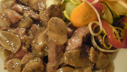 Korzické maso s těstovinami