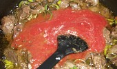 Kuřecí játra v rajčatové omáčce