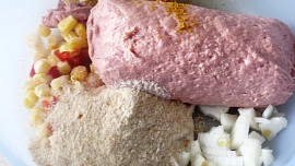 Kuřecí placičky s kukuřicí