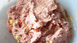 Kuřecí placičky s kukuřicí