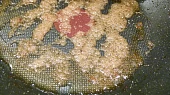 Kuřecí steaky s gratinovaným fenyklem, cukr zkaramelizujeme