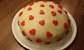 Srdíčkový dort k výročí (Valentýnský dort :))