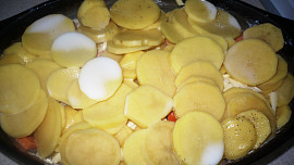 Sýrové zapékané brambory