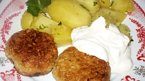 Vločkovo-sýrové karbanátky