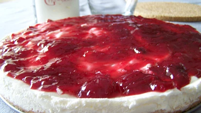 Dort tvarohový se sýrem ricotta, celý dort