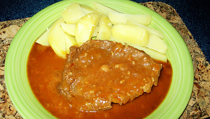 Hovězí plátky na česneku
