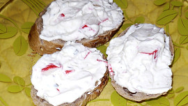 Krabí pomazánka česneková