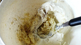 Krabí pomazánka česneková