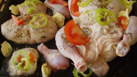 Kuře s játrovo - masovo - sýrovou nádivkou