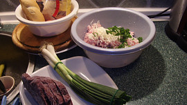 Kuře s játrovo - masovo - sýrovou nádivkou