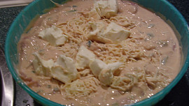 Kuřecí řízky  v marinádě s jogurtem, se sýrem a s krabími tyčinkami