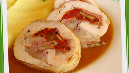 Kuřecí roláda s bazalkou, mozzarellou a sušenými rajčaty, Detail