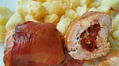 Kuřecí závitky se sušenými rajčaty a mozzarellou, Kuřecí závitky se sušenými rajčaty a mozzarellou