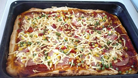 Kynuté těsto na pizzu