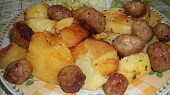Masové koule s paprikou a bramborovo-zeleninovou  přílohou z jednoho plechu, Masové koule s paprikou a bramborovo-zeleninovou přílohou z jednoho plechu