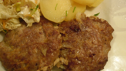 Mleté maso v tukové vepřové bláně (bránici, košilce, závoji, necu)