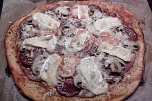 naše pizza - byla úžasná - super těstíčko