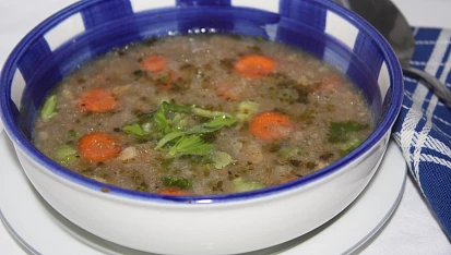 Škvarkovo-chlebová polévka