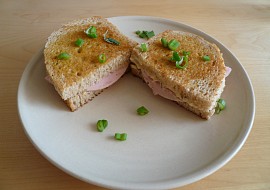 Šunkovo-sýrové sendviče