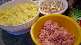 Zapečené brambory s hlívou ústřičnou a s mletým masem