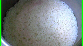 Dušená rýže v papiňáku, jen na ukázku po otevření papiňáku-rýže neplave,ani se nelepí