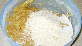 Kokosové muffiny s rozinkami