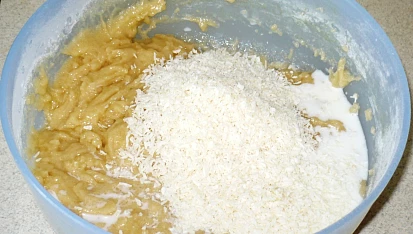 Kokosové muffiny s rozinkami