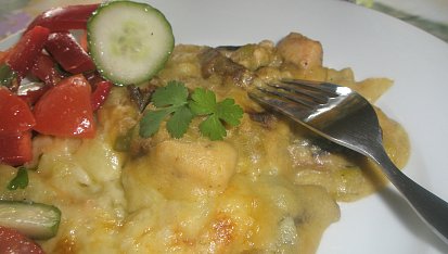 Kuřecí kousky pod bramborovo-celerovou pokličkou