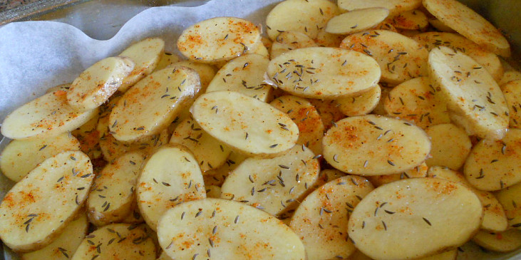brambory do trouby-pokud možno horký vzduch..