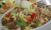 Květákový salát s masem a sójovým granulátem (kKvětákový salát s masem a sójovým granulátem)