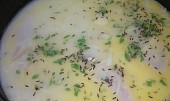 Pangasius na másle a bylinkách